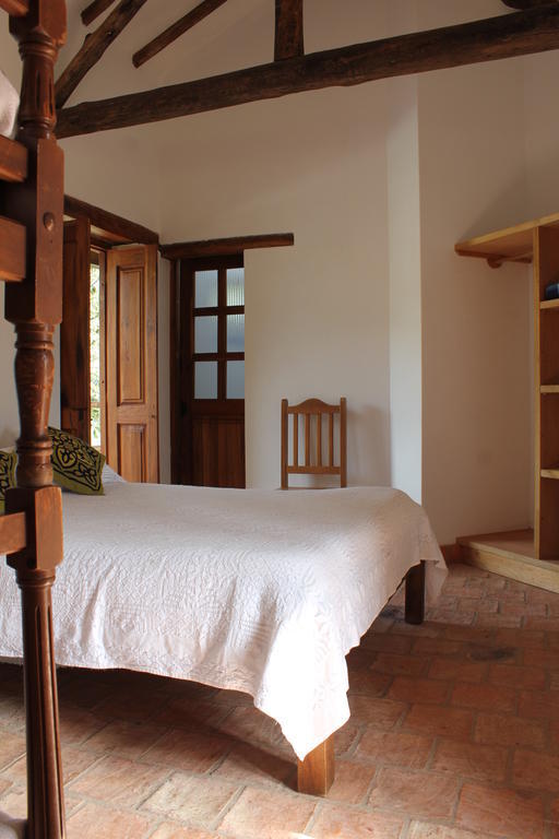 Hostal Casa Del Arte Robles Rum bild