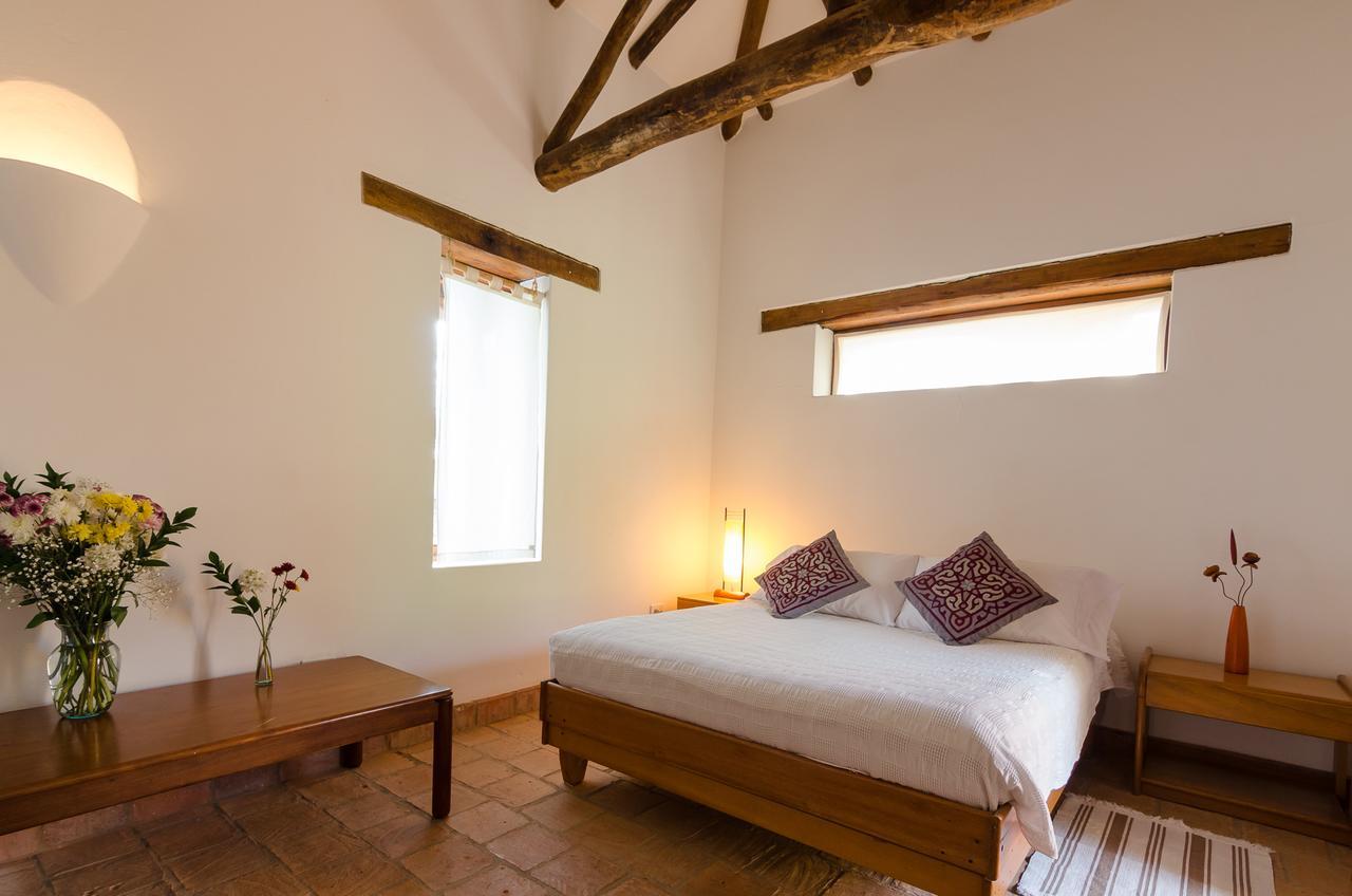 Hostal Casa Del Arte Robles Exteriör bild
