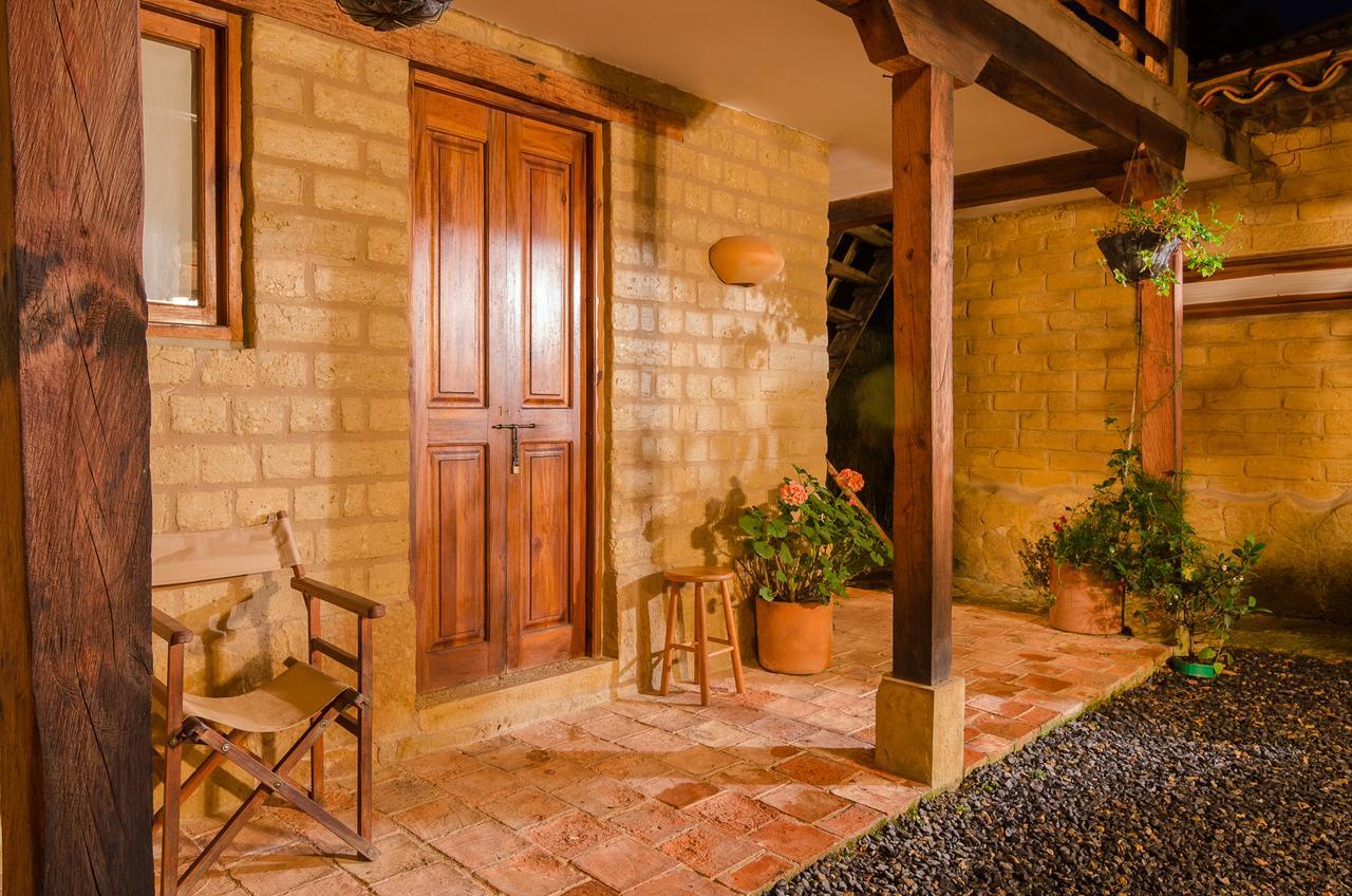 Hostal Casa Del Arte Robles Exteriör bild